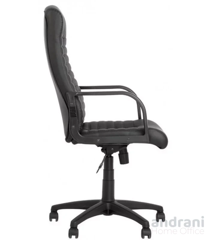 Офис стол Boss