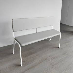 Тапицирана пейка с облегалка