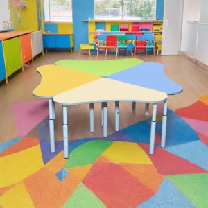 Комплект маси  с регулируема височина „Детелина”