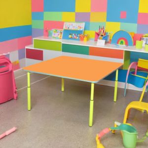 Маса „Квадрат”