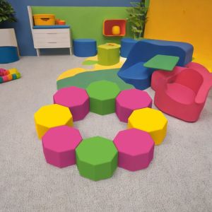 Комплект пуфове Осем