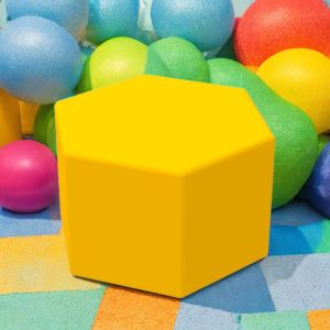 Шестоъгълен пуф тип „пчелна пита“