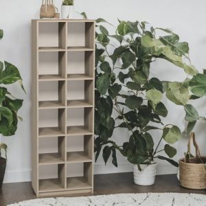 Шкаф с рафтове