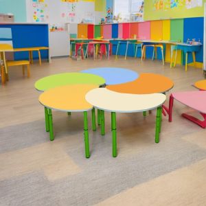 Комплект маси  с регулируема височина „Череша”